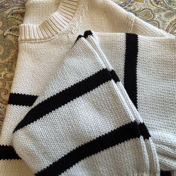 GAP 100% Cotton White with Black Stripe Sweater - Size Med to Large - Picture 4 of 11